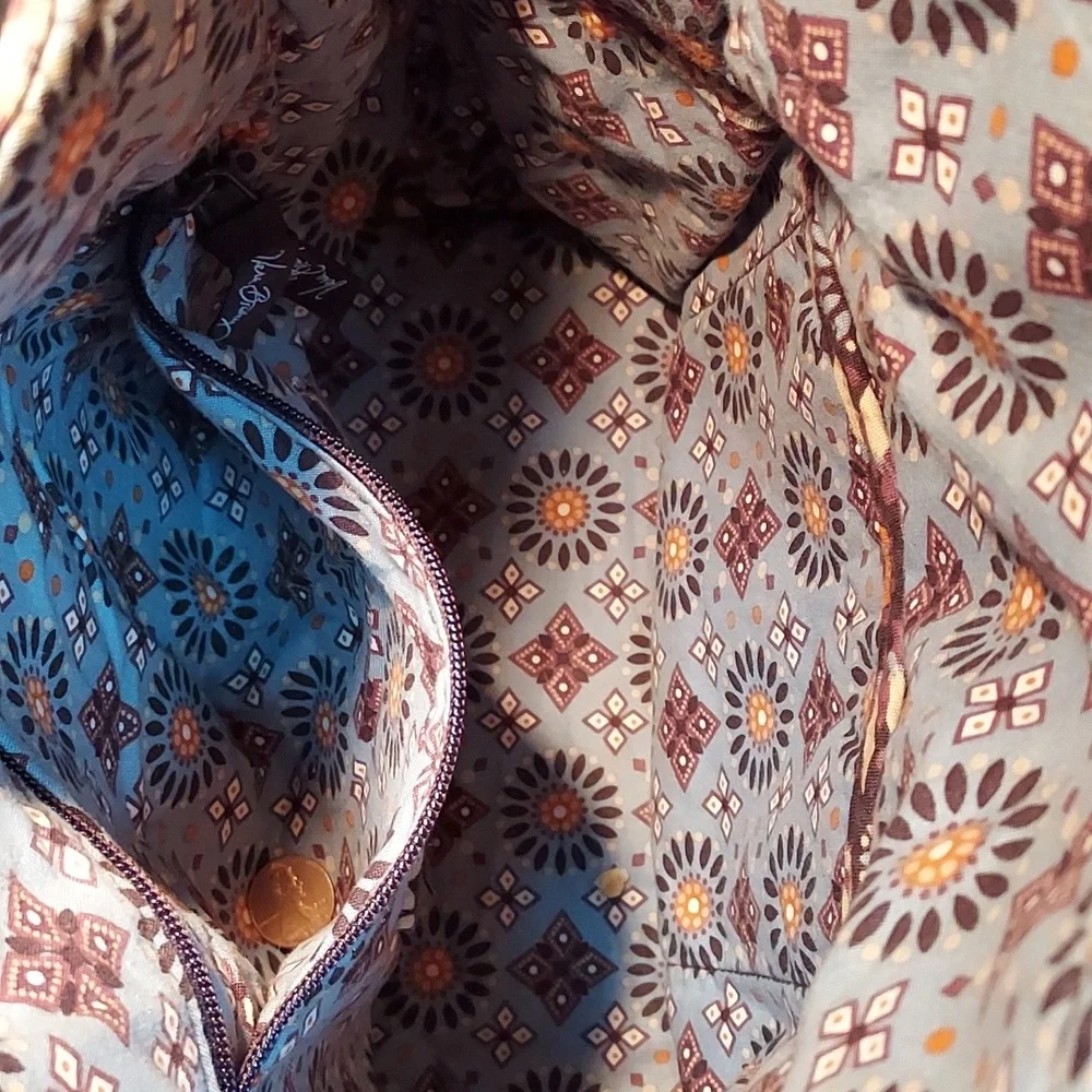 Vera Bradley Purse Canyon - Picture 4 of 7
